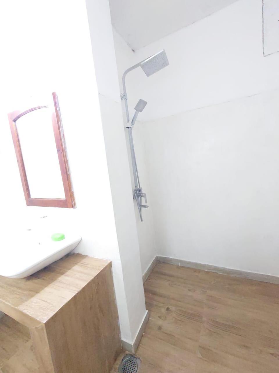 Windy Nest Apartment Ella Bagian luar foto
