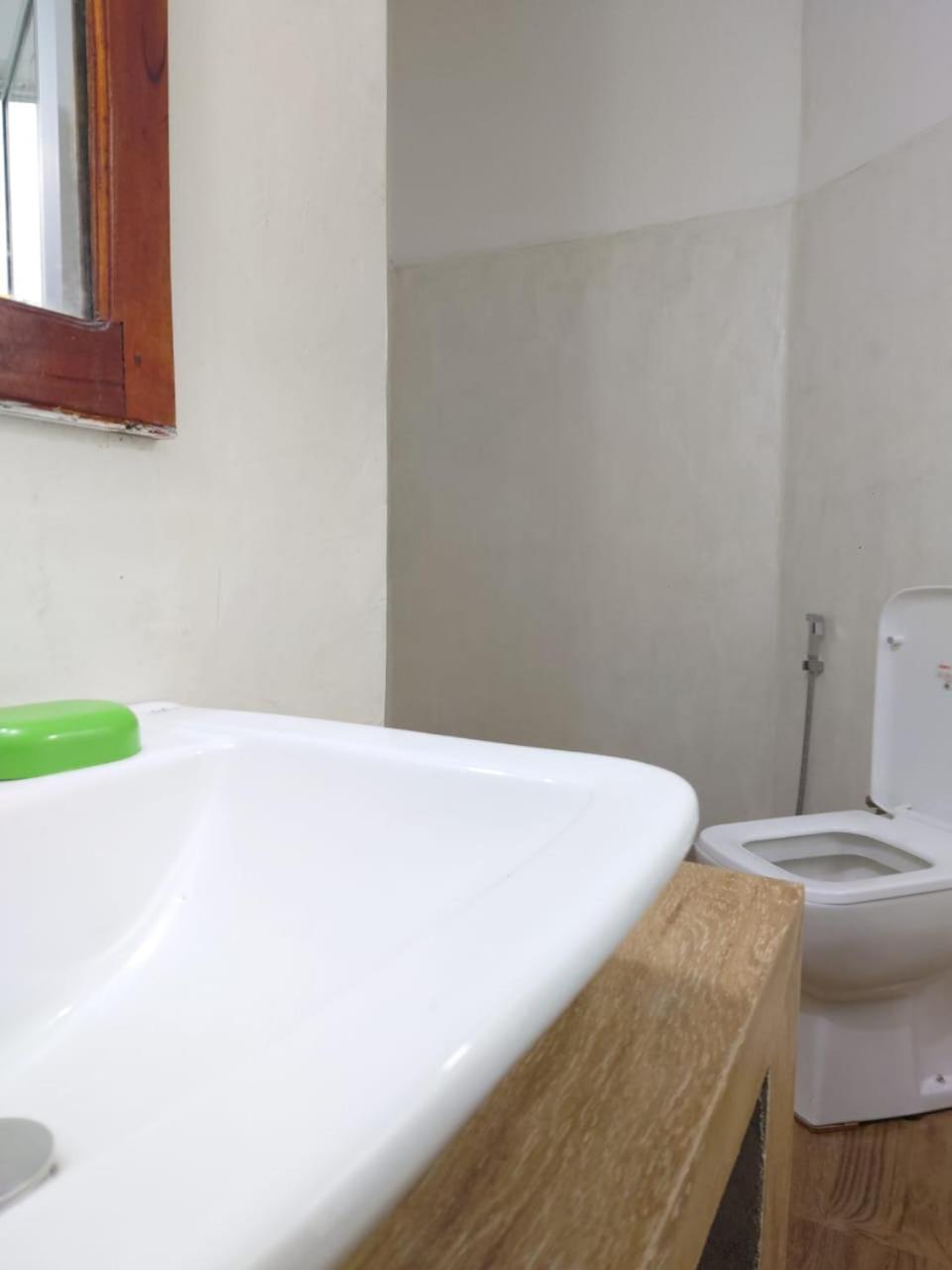 Windy Nest Apartment Ella Bagian luar foto